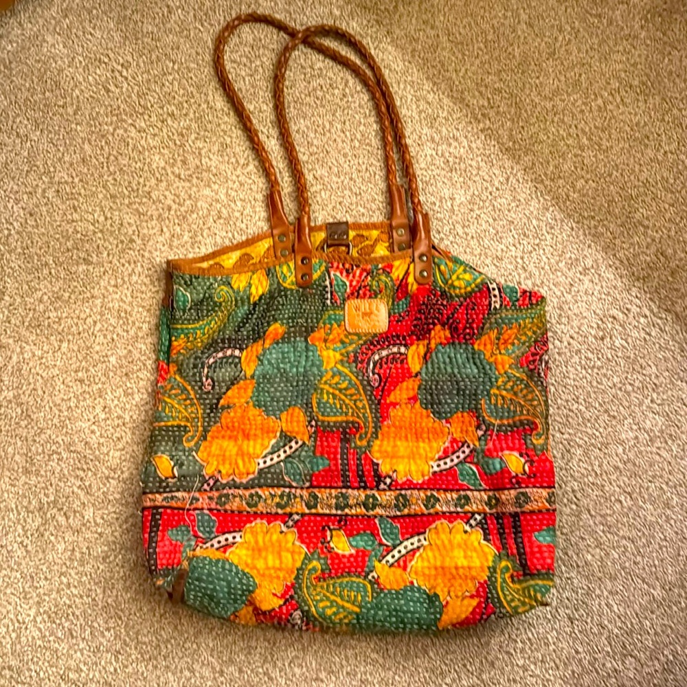 Will Leather Goods Kantha Reversible Tote with Key Holder